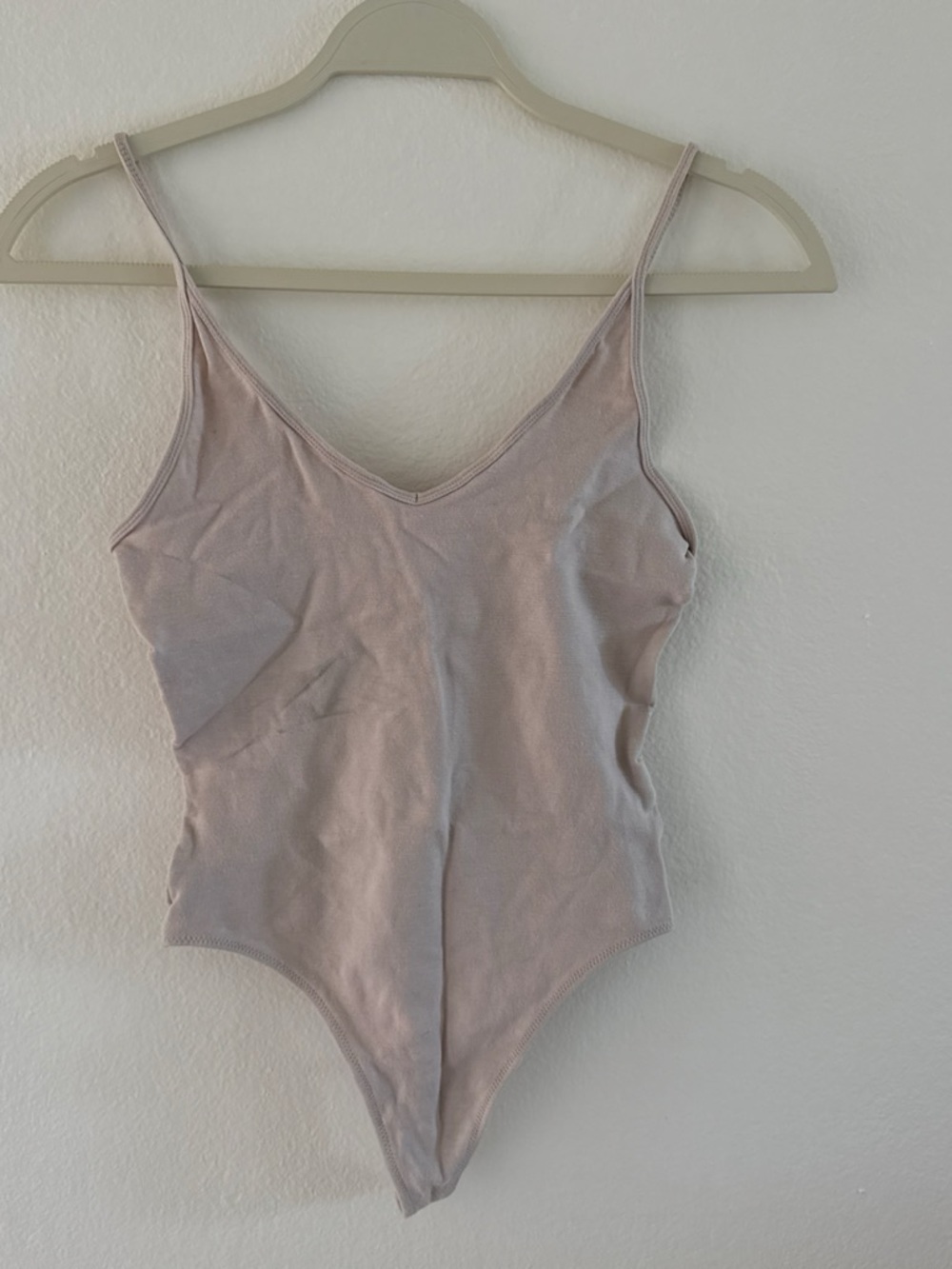 Simple V-Neck Spaghetti Strap Bodysuit - Pale Mauve